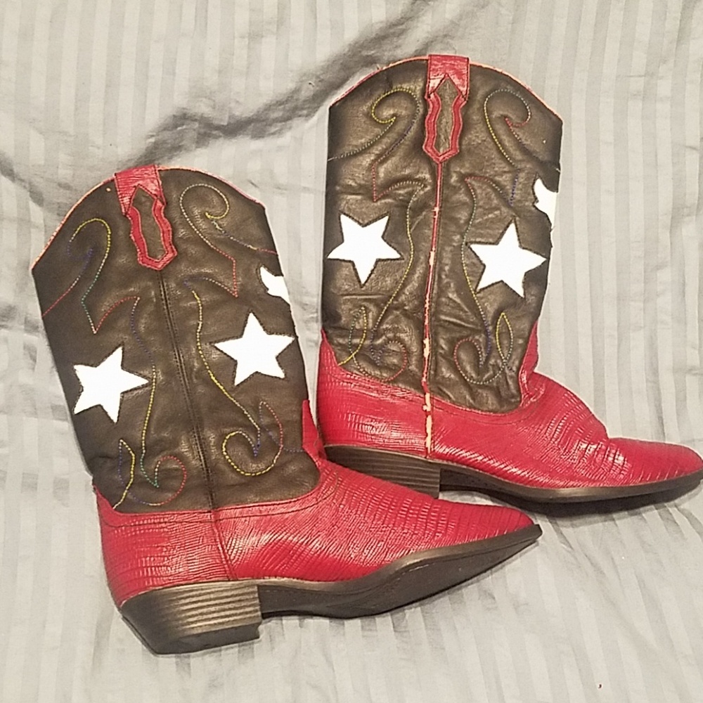 Cowgirl Boots 8 1/2 Red with Stars